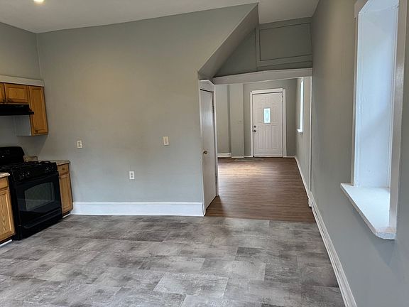 4th image of 346 N Plum St