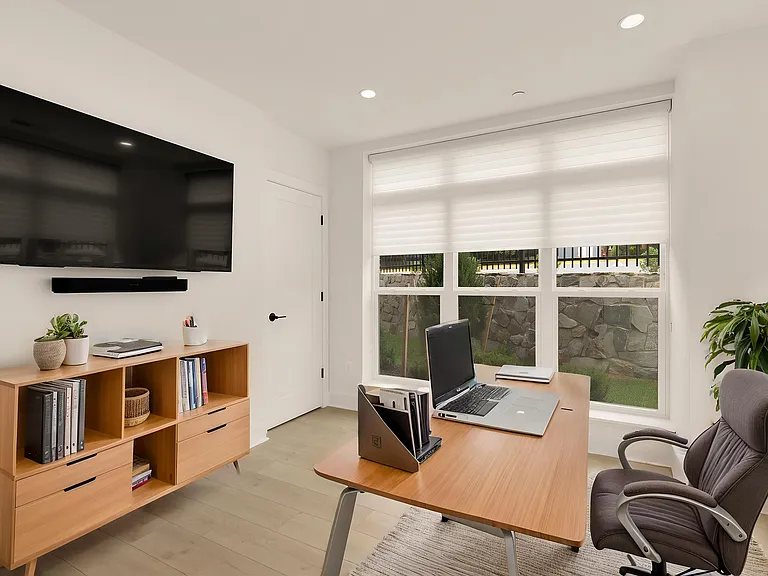 5530 Topaz Ln — Photo 3