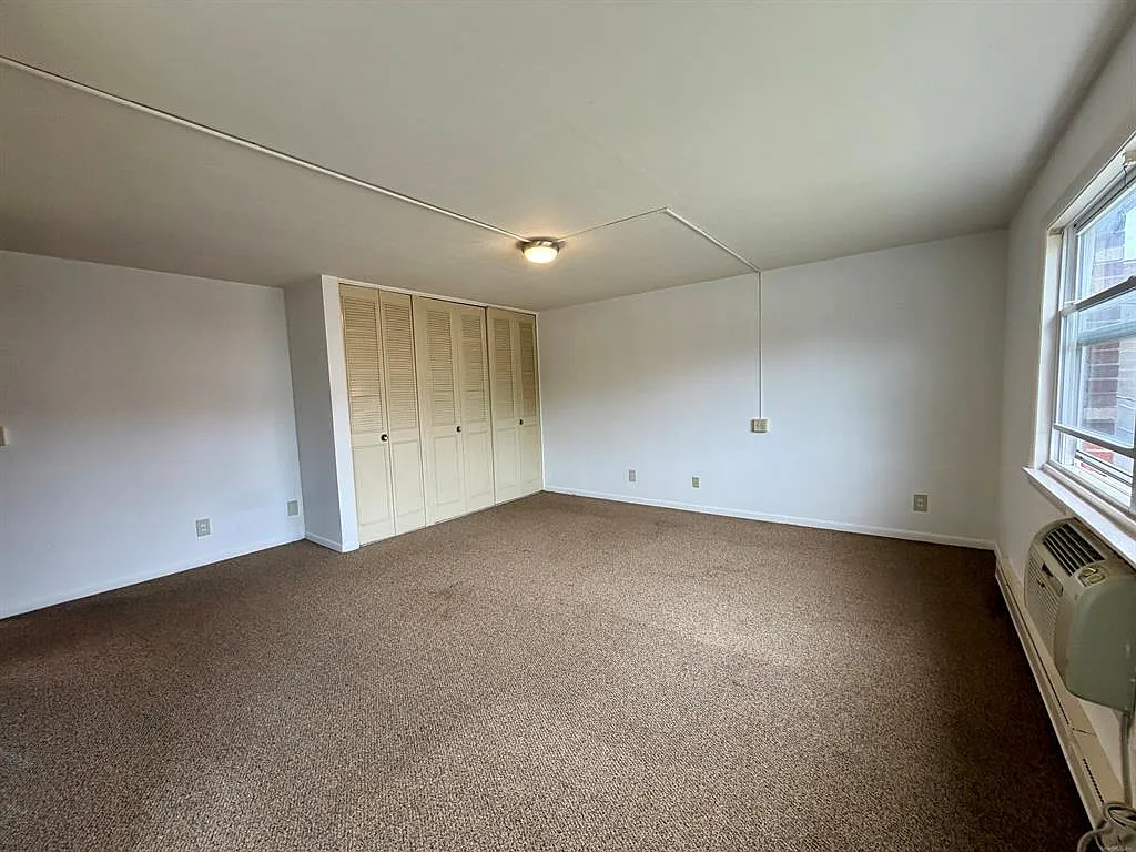 Studio, $1,295 — Photo 4