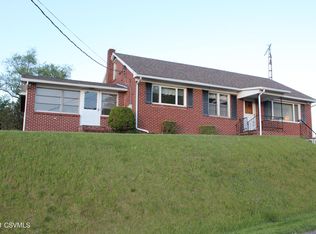 99 Bower Rd, Milton, PA 17847