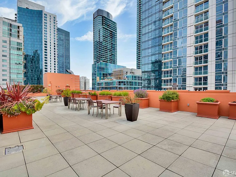 50 Lansing St #305 — Photo 20
