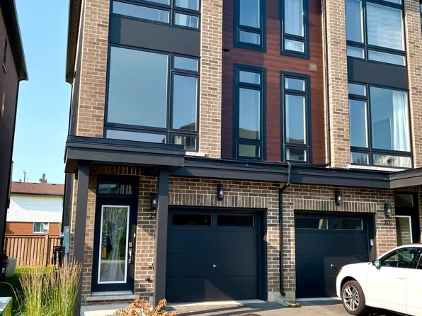 270 Melvin Ave #21, Hamilton, ON L8H 2K2
