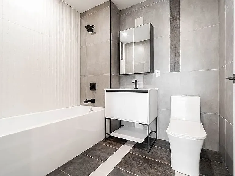 1244 New York Ave #5A — Photo 3