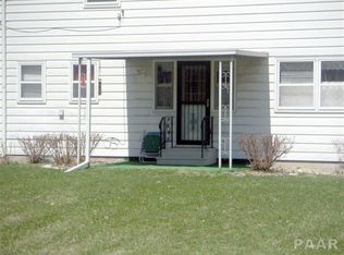 2816 W Overbrook Dr, Peoria, IL 61604