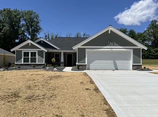 9 Beacon Way, Jasper, IN 47546