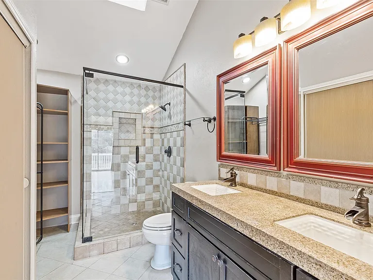 906 Canal St — Photo 10
