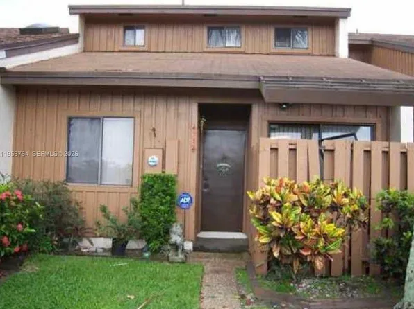 4226 SW 87th Ter, Davie, FL 33328