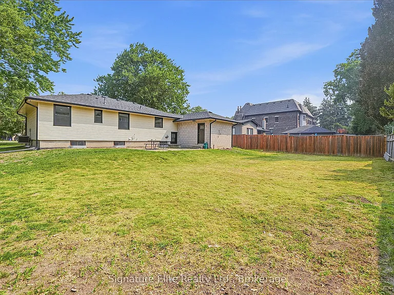 189 Duncan Rd — Photo 35