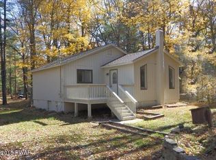 128 Maple St, Dingmans Ferry, PA 18328