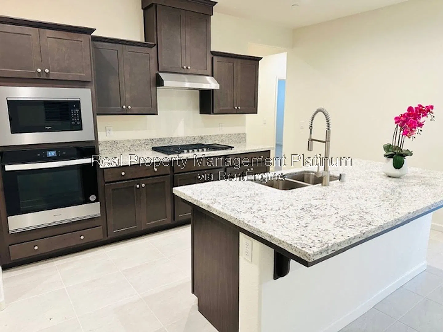 4 bed, 2.0 bath, 1675 sqft, $2,450 — Photo 3