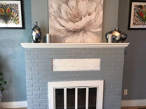 2nd image of 2028 Ezra Ave