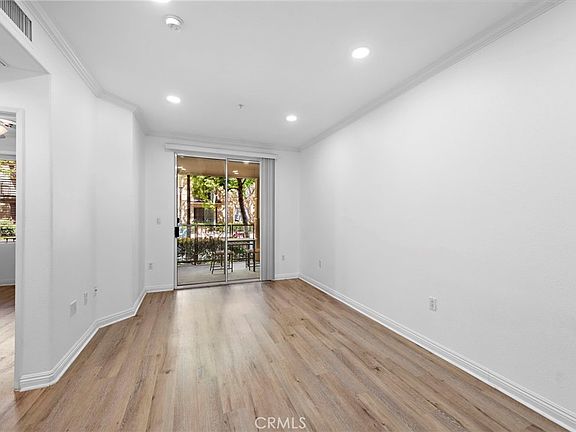 5th image of 3131 Watermarke Pl