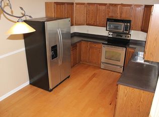 3031 Hickory Nut Ln, Kalamazoo, MI 49004