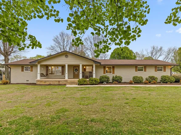 1615 Eagle Dr, Hixson, TN 37343