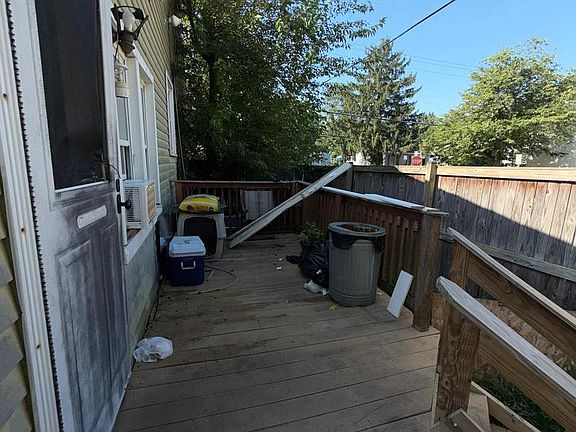 2nd image of 210 3rd Ave