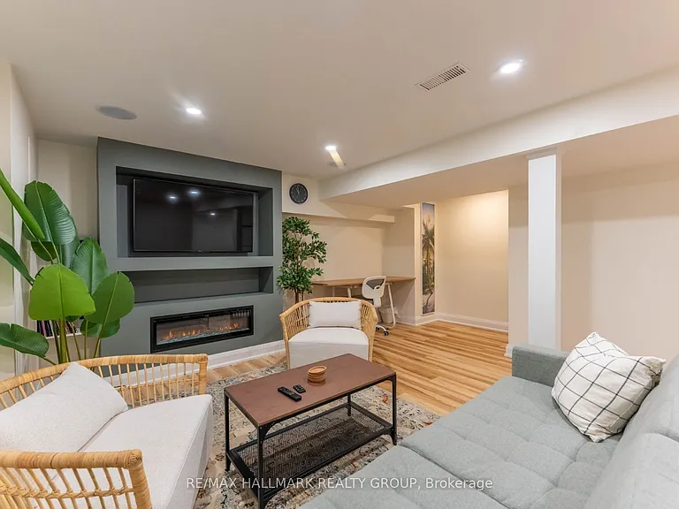 820 Grenon Ave — Photo 37
