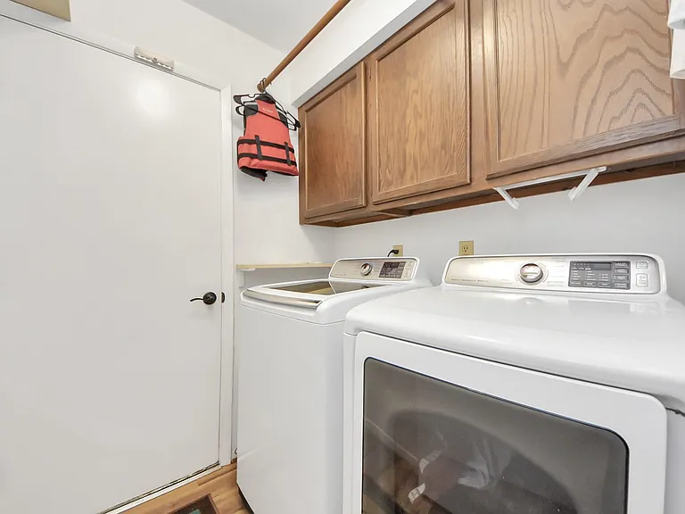 18 N Deerfoot Cir — Photo 17