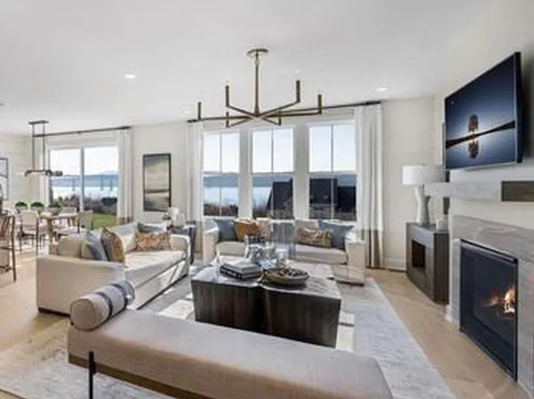 3510 Bennington Drive #109, Fishkill, NY 12524