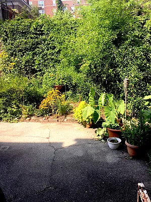 Sold by Awaye Realty Management LLC | media 2