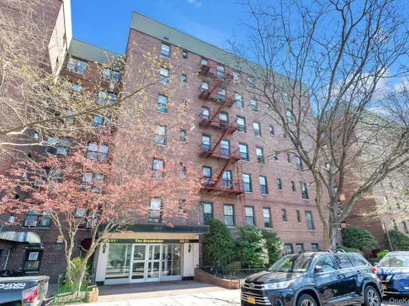 83-11 139 Street #1F, Briarwood, NY 11435