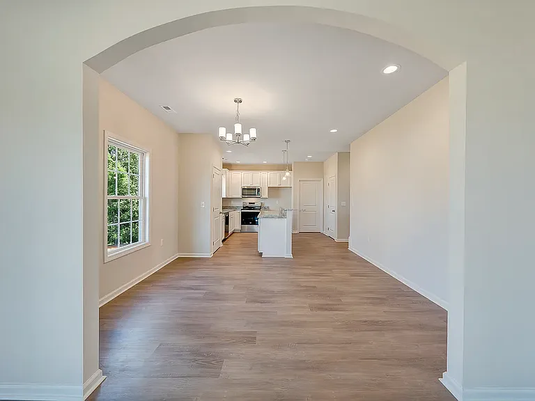 956 Carriage Pkwy — Photo 34