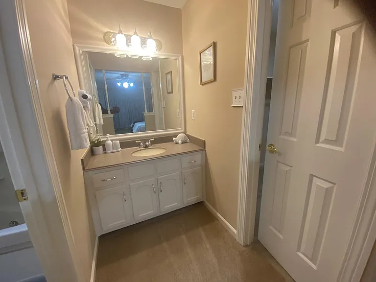 4235 S Germantown Rd — Photo 29