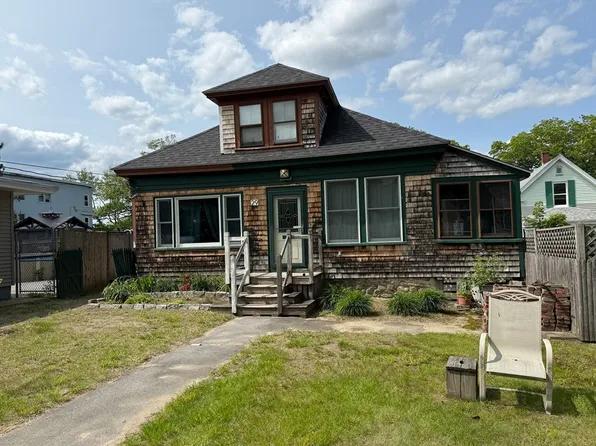 29 Lynn St, Lawrence, MA 01843