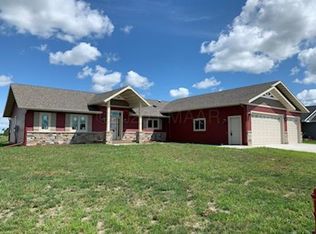 1609 2nd Ave NE, Barnesville, MN 56514