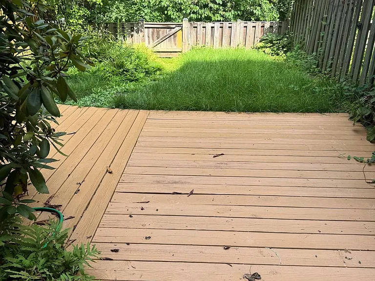 5230 Lonsdale Dr — Photo 29