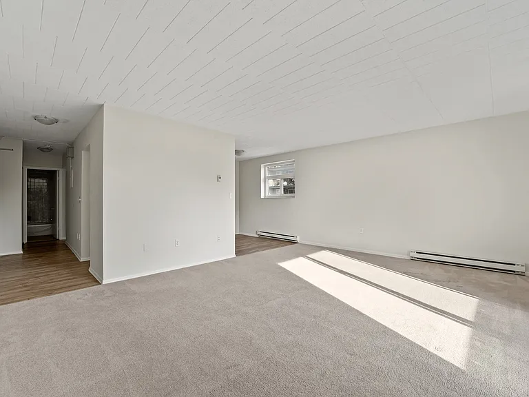 3170 Donnelly St — Photo 14