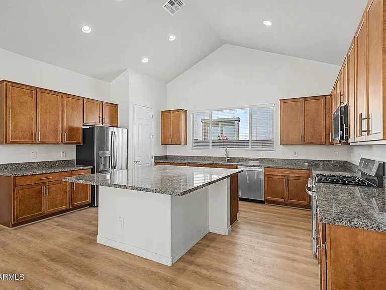20523 W Rosewood Ln — Photo 11