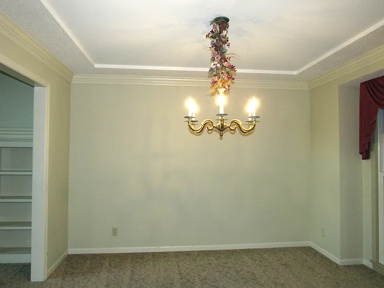 10313 W 131st St — Photo 7