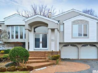 3028 Shore Dr, Merrick, NY 11566
