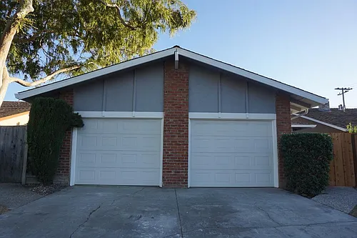 2218 Harrison St Photo 1