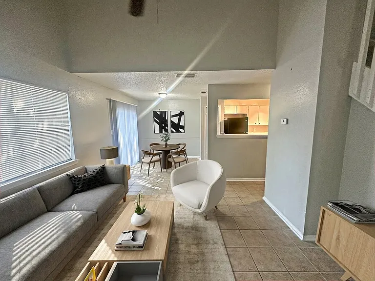 7504 Oak Chase — Photo 6