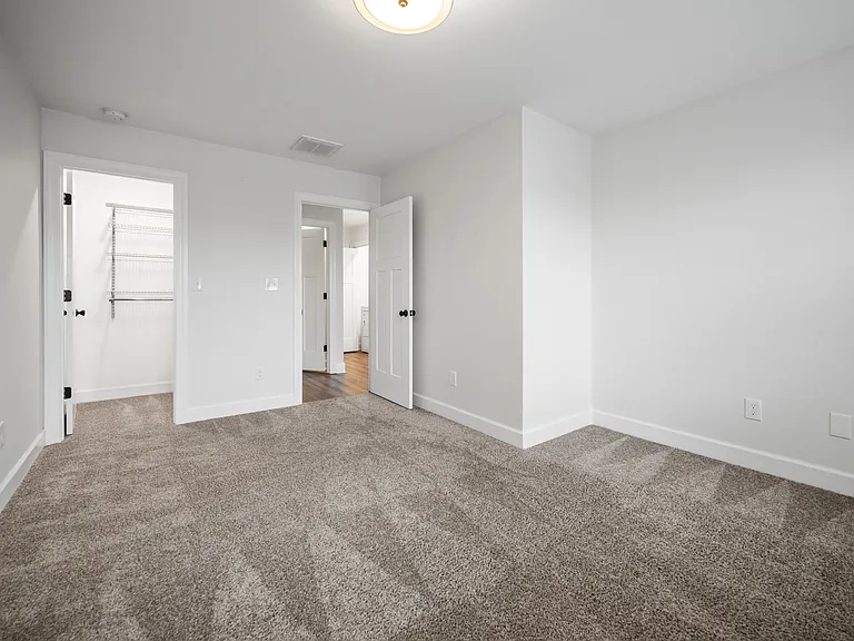 222 Midland #6104 — Photo 21