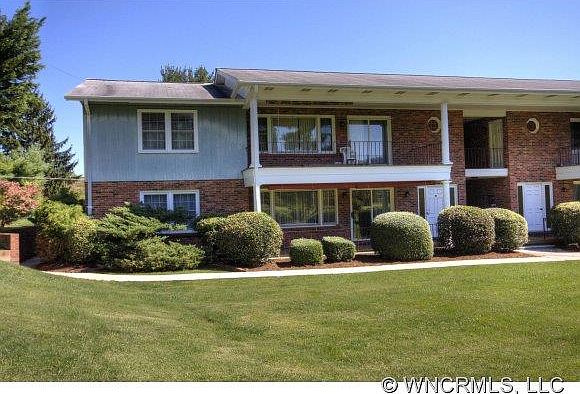 1st image of 420 Golf View Condo Ln Condo Lane Unit 3