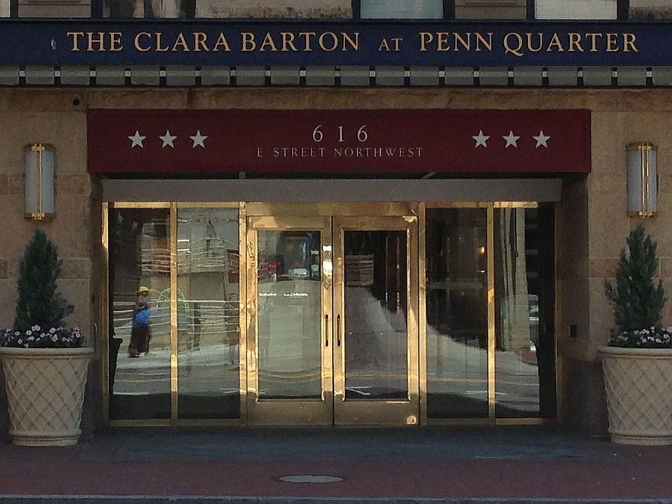 The Clara Bartopn