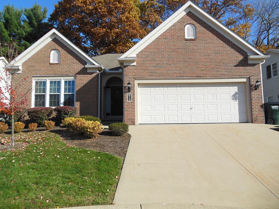 612 Durkin Way, North Canton