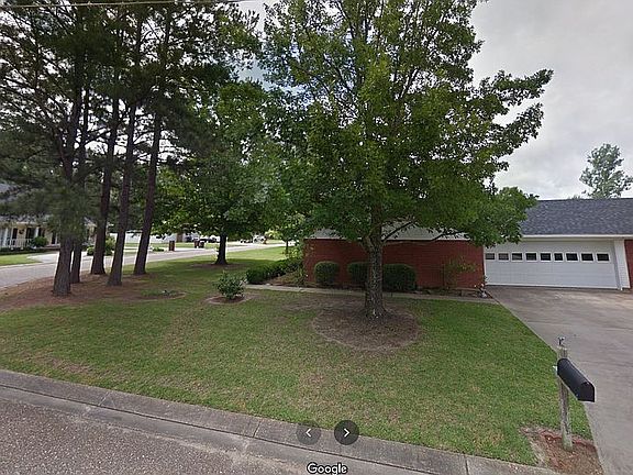 2nd image of 220 Pine Hills Dr