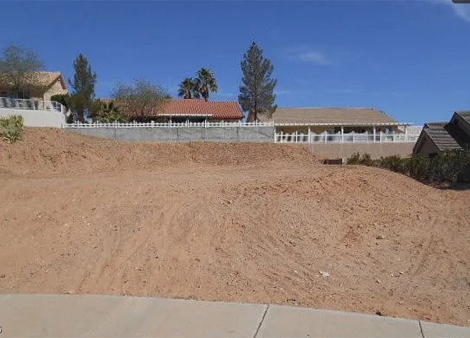 1st image of 819 Palomino Cir