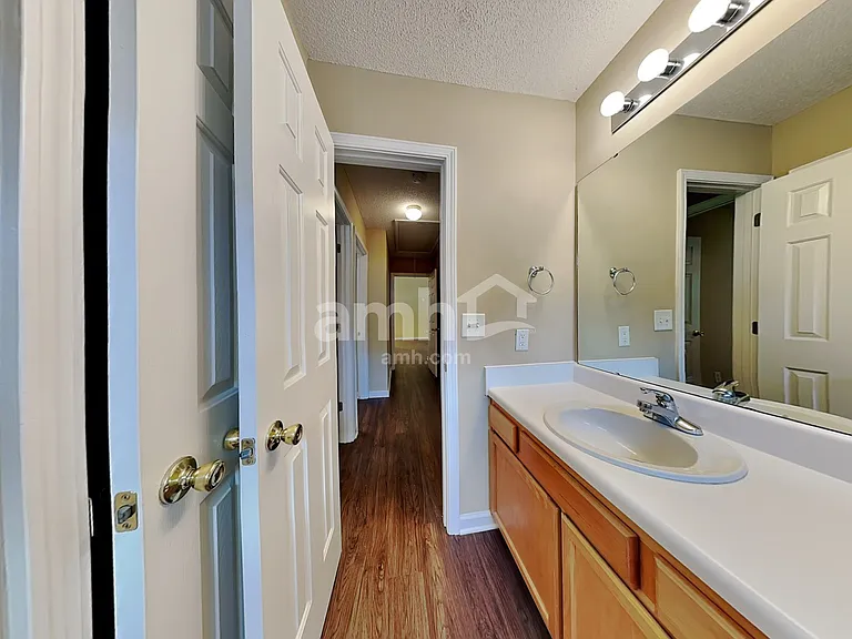 213 Fiddlers Knoll Ct — Photo 15