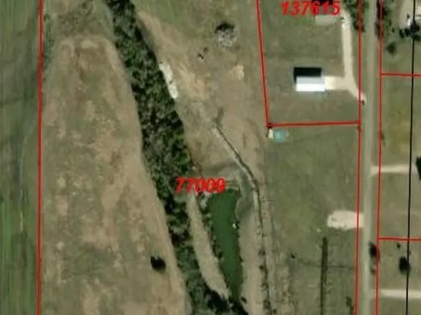 434 County Road 4445, Trenton, TX 75490