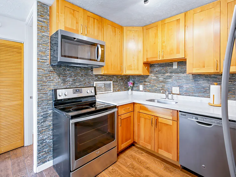 1600 Wilikina Dr #C304 — Photo 4
