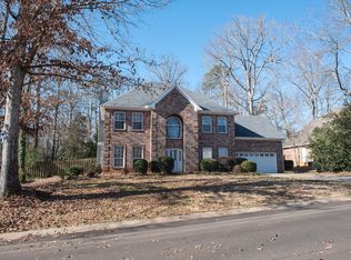 2594 Falcon Creek Ct, Suwanee, GA 30024