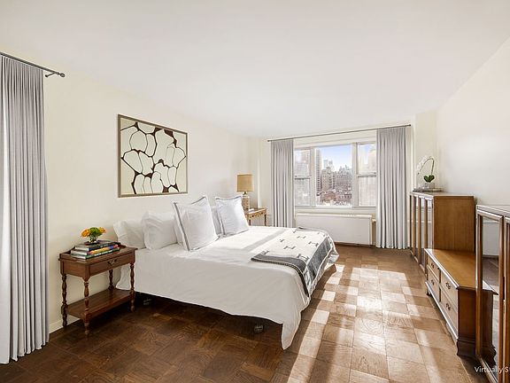 5th image of 1115 Madison Ave #10D