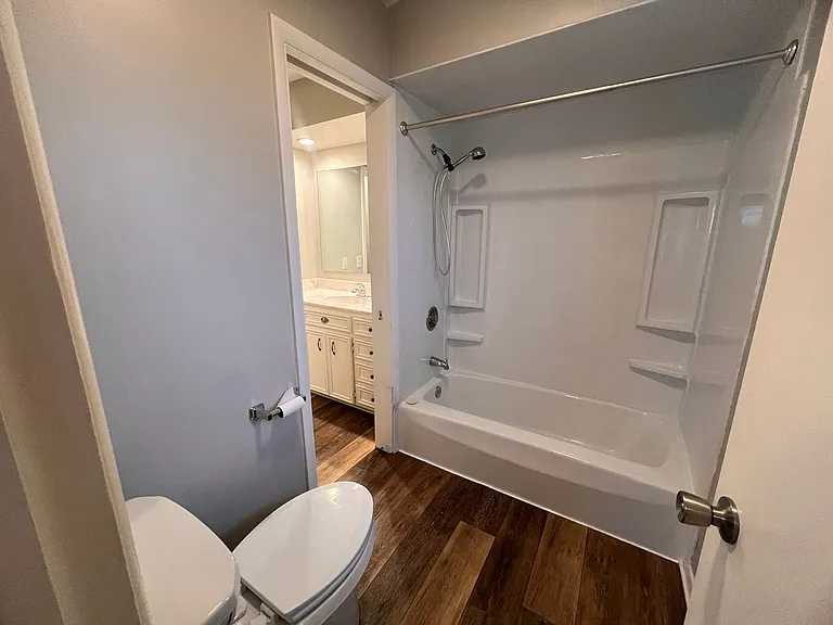 964 Rosewood St — Photo 17