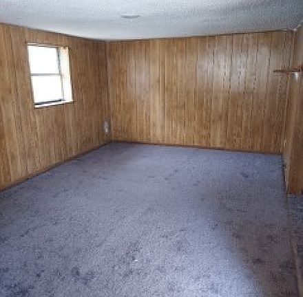 4th image of 1005 Avenue K