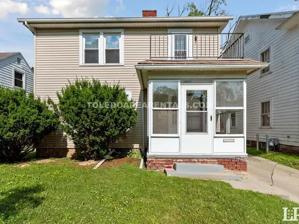 2030 Wyndhurst Rd, Toledo, OH 43607