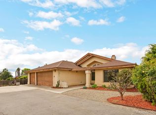 581 Grapevine Ct, Vista, CA 92083